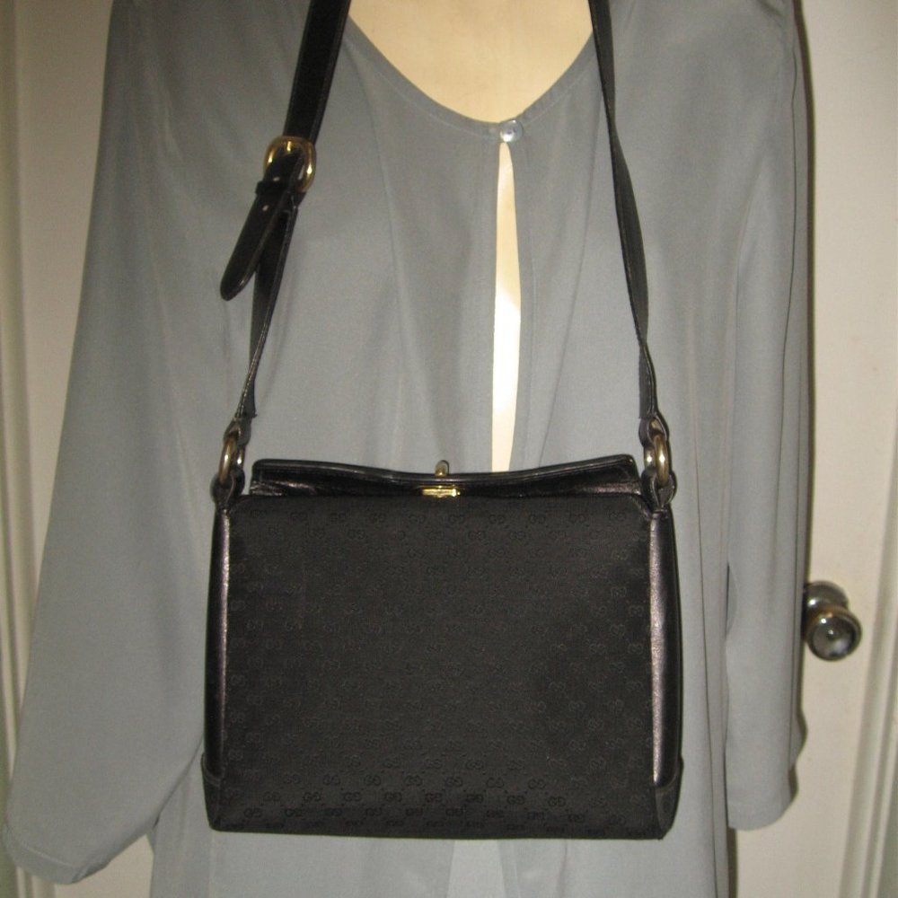 ❤️GUCCI 60s Black Canvas and Leather Shoulder Purse Triple Compartment